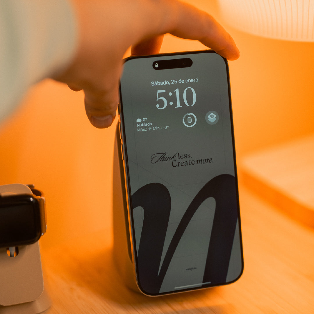 Bilbao – MagSafe Holder for iPhone and Apple Watch
